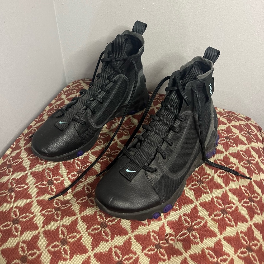 Nike Theioth Shoes